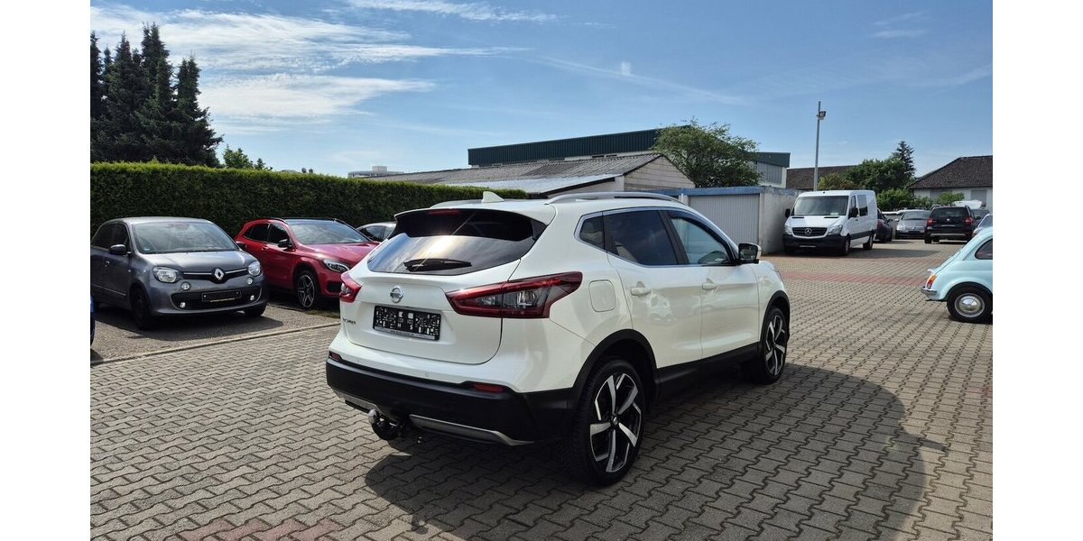 Nissan Qashqai Akari, Kamera, Android Auto, Panoramadach, 72.315 km 18.390 &euro; Rodgau 63110