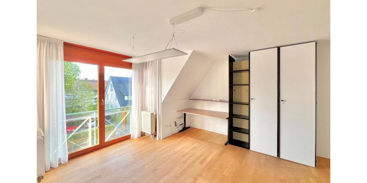 Dachgeschoßwohnung Bielefeld Heepen - 3 Zimmer, 114 m&sup2;, 1.254&euro; | Angebot:26332881