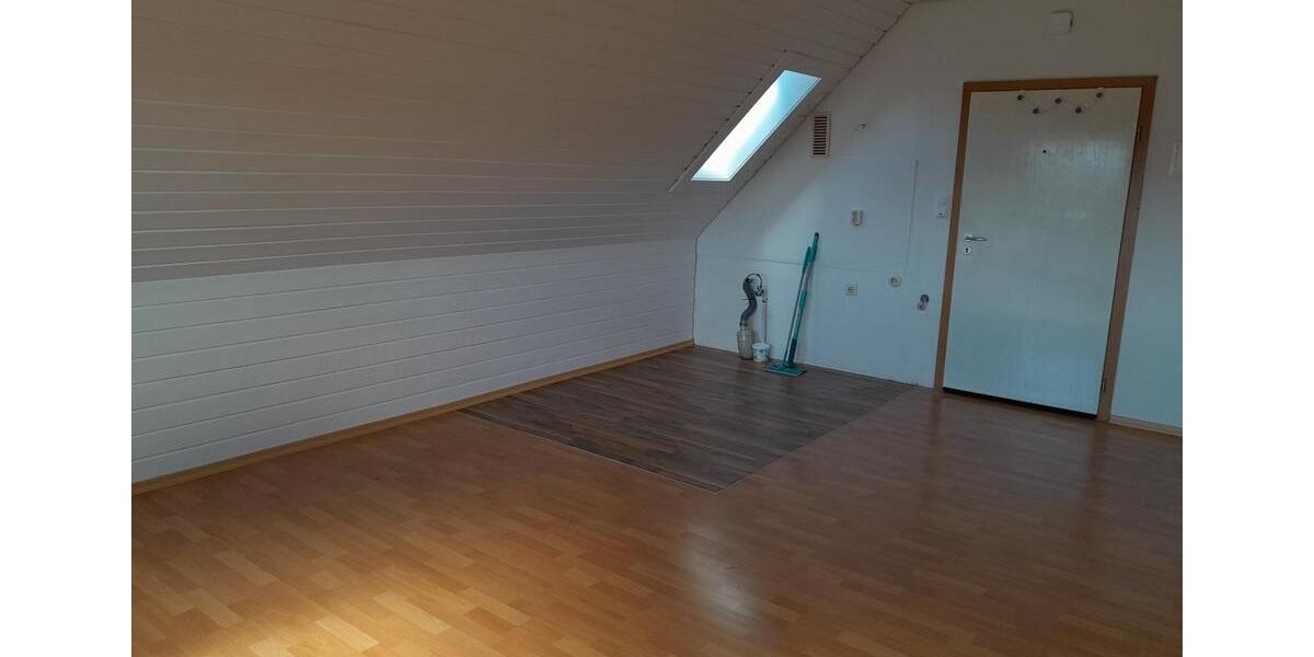 Dachgeschoßwohnung Furth im Wald - 1.5 Zimmer, 40 m&sup2;, 270&euro; | Angebot:26161577
