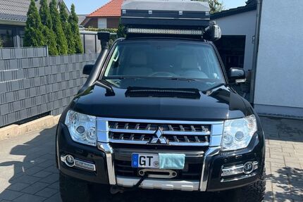 Mitsubishi Pajero 156.000 km 47.000 &euro; Borgholzhausen 33829