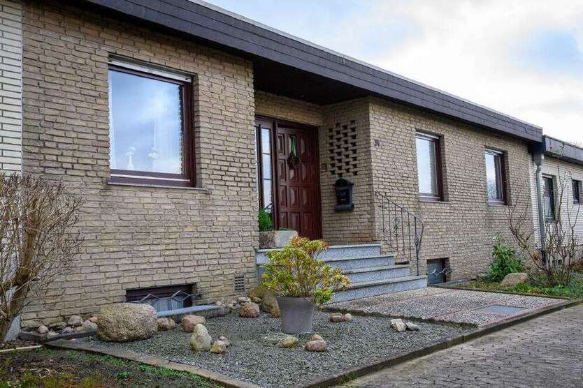 Haus zum Kaufen in Herford 289.000 € 126.02 m²