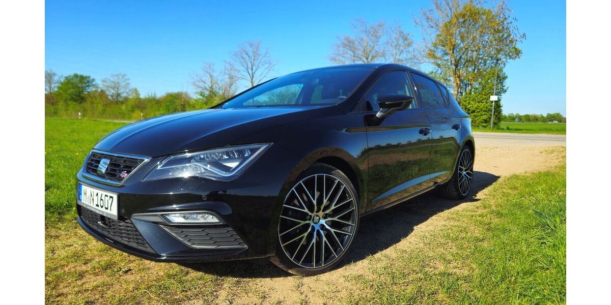 Seat Leon 84.120 km 16.990 &euro; Neubiberg 85579