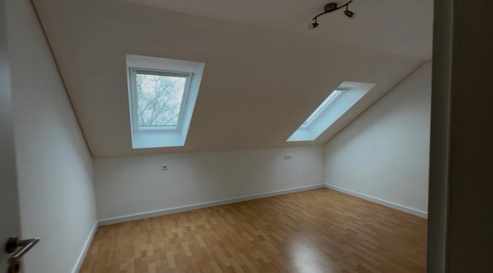 Maisonettenwohnung Schwieberdingen - 3.5 Zimmer, 78 m&sup2;, 1.250&euro; | Angebot:25965682