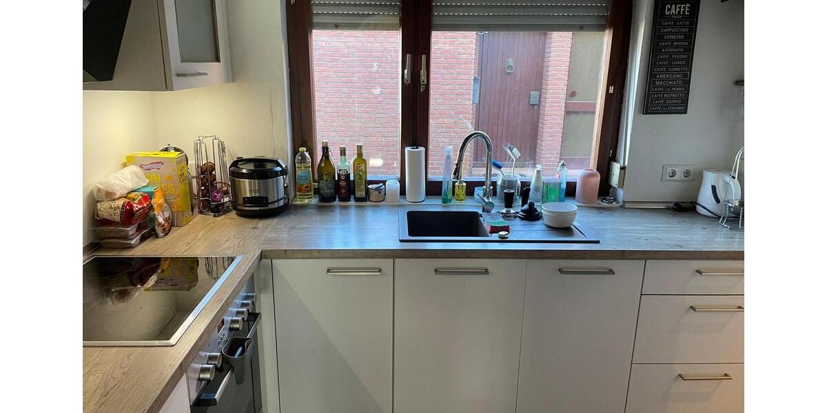 Zweifamilienhaus + Einliegerwohnung auf großem Grundstück – ruhig 11 zimmer