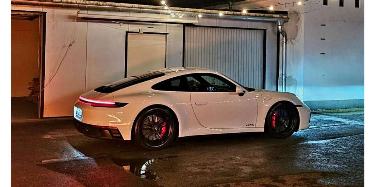 Porsche 992 20.950 km 144.555 &euro; Jülich 52428
