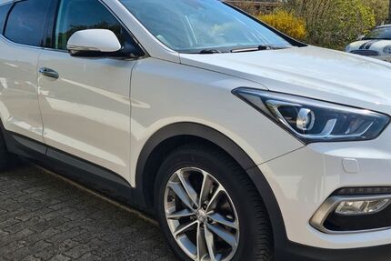 Hyundai SANTA FE 159.900 km 13.500 &euro; Mölln 23879