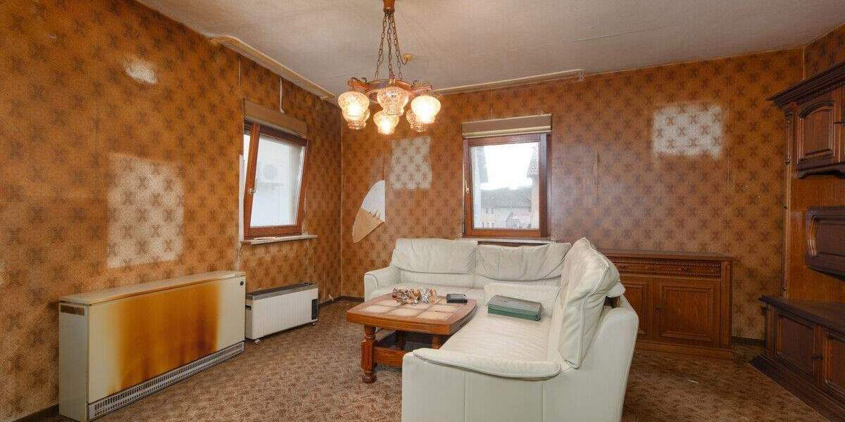 Einfamilienhaus Königsbach-Stein Königsbach - 7 Zimmer, 193 m&sup2;, 298.000&euro; | Angebot:24860353