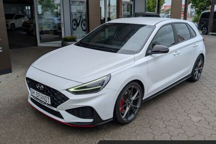 Hyundai i30 25.250 km 30.990 &euro; Rostock 18146