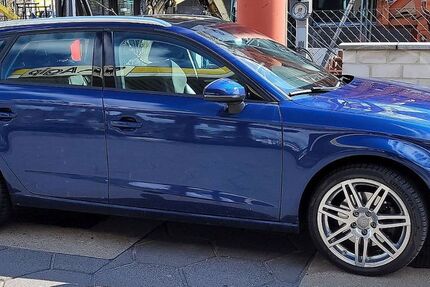 Audi A3 101.000 km 15.000 &euro; Roth 91154
