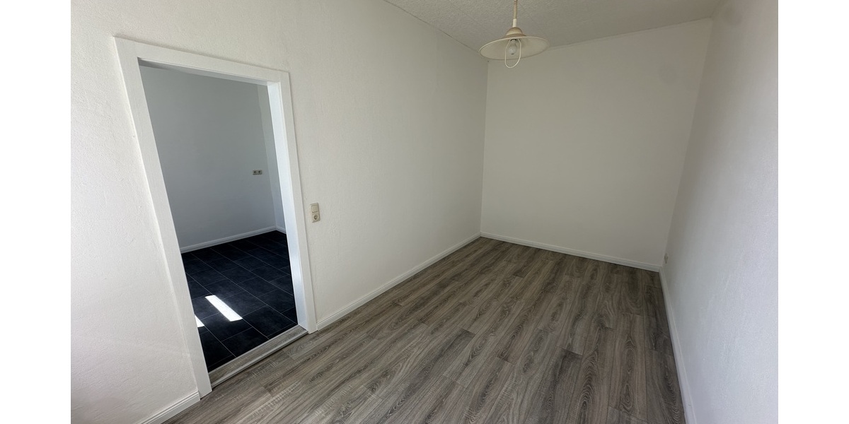 Frisch saniert: 3-Raum Wohnung! Gemütlich wohnen in Gera-Debschwitz nahe dem Stadtwald - Etagenwohnung Gera Debschwitz | Angebot:26959993