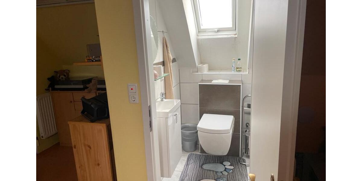 Einfamilienhaus Hecklingen - 4 Zimmer, 100 m&sup2;, 860&euro; | Angebot:24842025