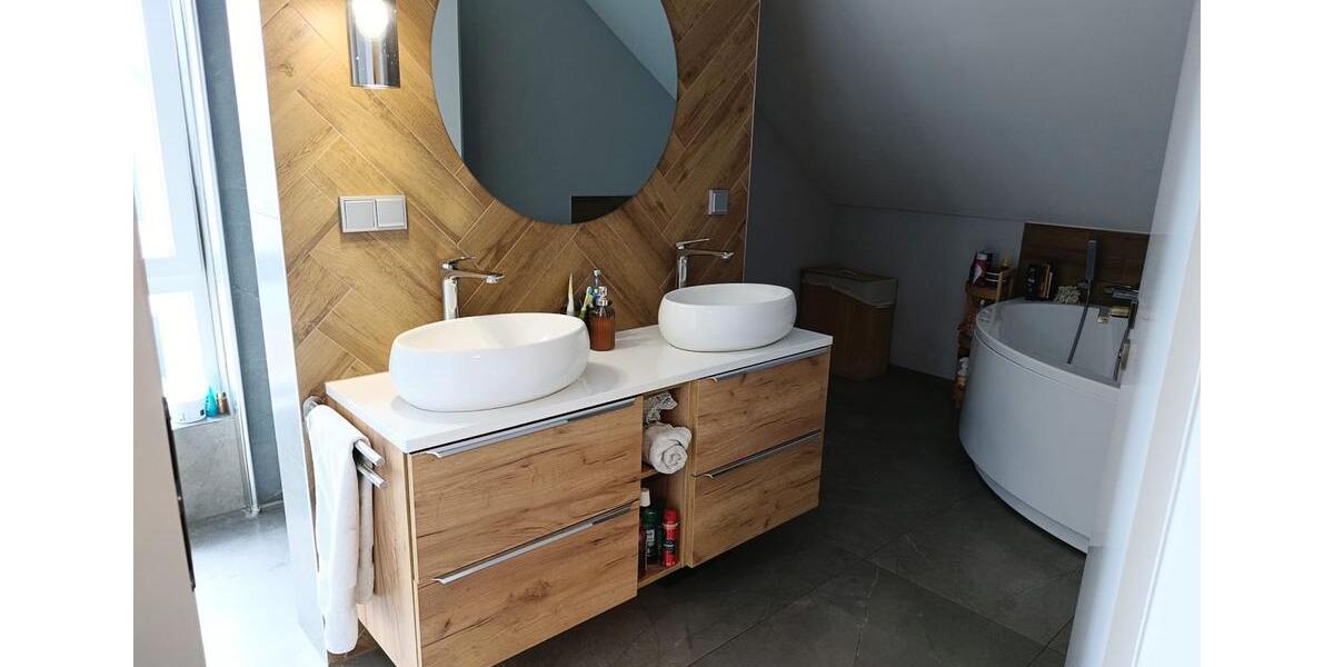 Moderne Doppelhaushälfte mit ELW in KFW 40+ 5 zimmer