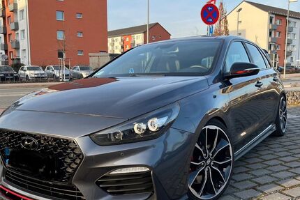 Hyundai i30 94.000 km 20.400 &euro; Frankfurt am Main 60528