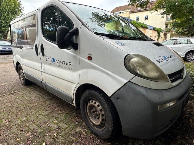 Opel Vivaro 298.000 km 1.590 € Freiburg - Merzhausen 79249