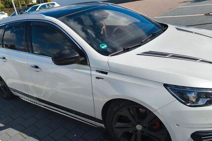 Peugeot 308 164.000 km 9.300 € Riesbürg 73468