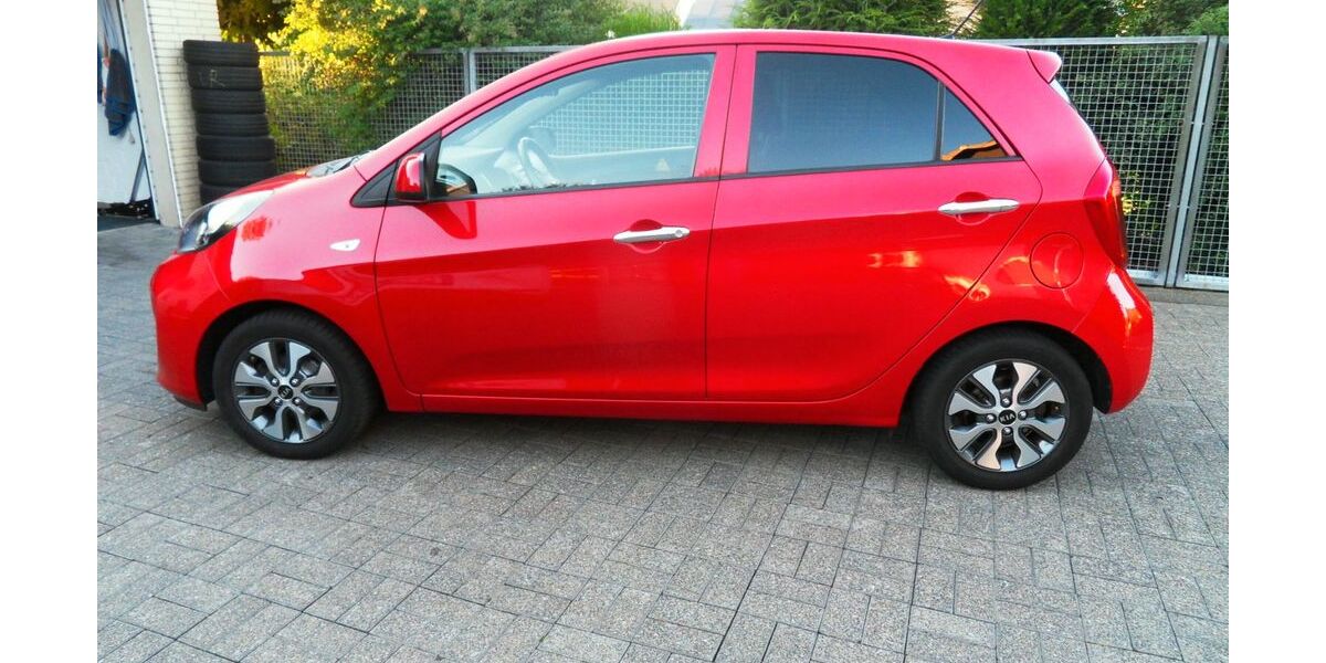 Kia Picanto 127.000 km 7.300 € Erwitte 59597