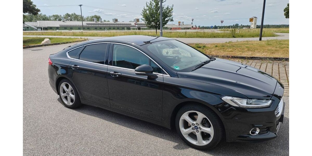 Ford Mondeo 172.000 km 10.399 &euro; Pfatter 93102