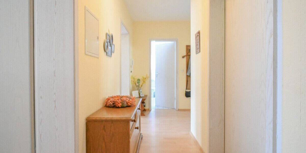 Etagenwohnung Babenhausen Hergershausen - 3 Zimmer, 80 m&sup2;, 840&euro; | Angebot:26840935
