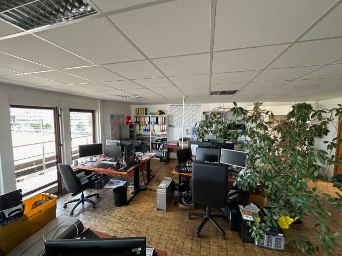 Gewerbeobjekt Ostfildern - 2.700&euro; | Angebot:27342987
