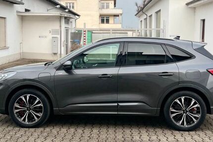 Ford Kuga 57.500 km 22.690 &euro; Limburg an der Lahn 65551