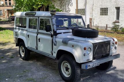 Land Rover Defender 340.000 km 17.000 € Teltow 14513