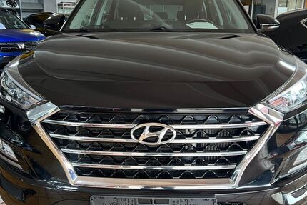 Hyundai TUCSON 100.000 km 15.490 &euro; Oberhausen 46145
