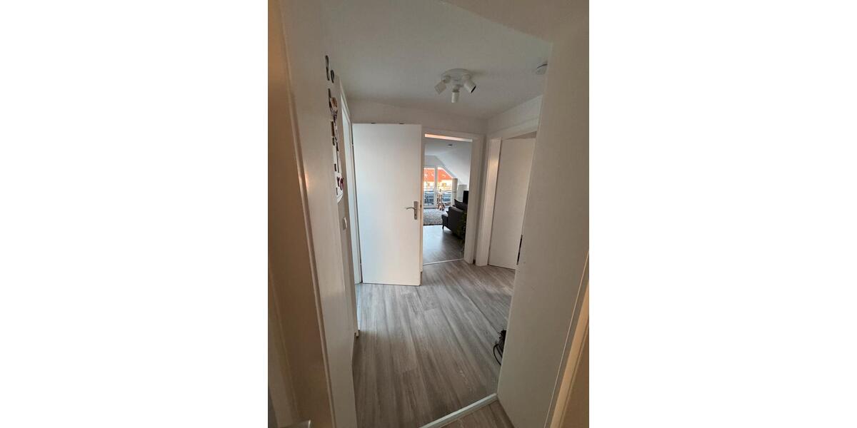 Dachgeschoßwohnung Eppelheim - 3 Zimmer, 60 m&sup2;, 850&euro; | Angebot:25945150