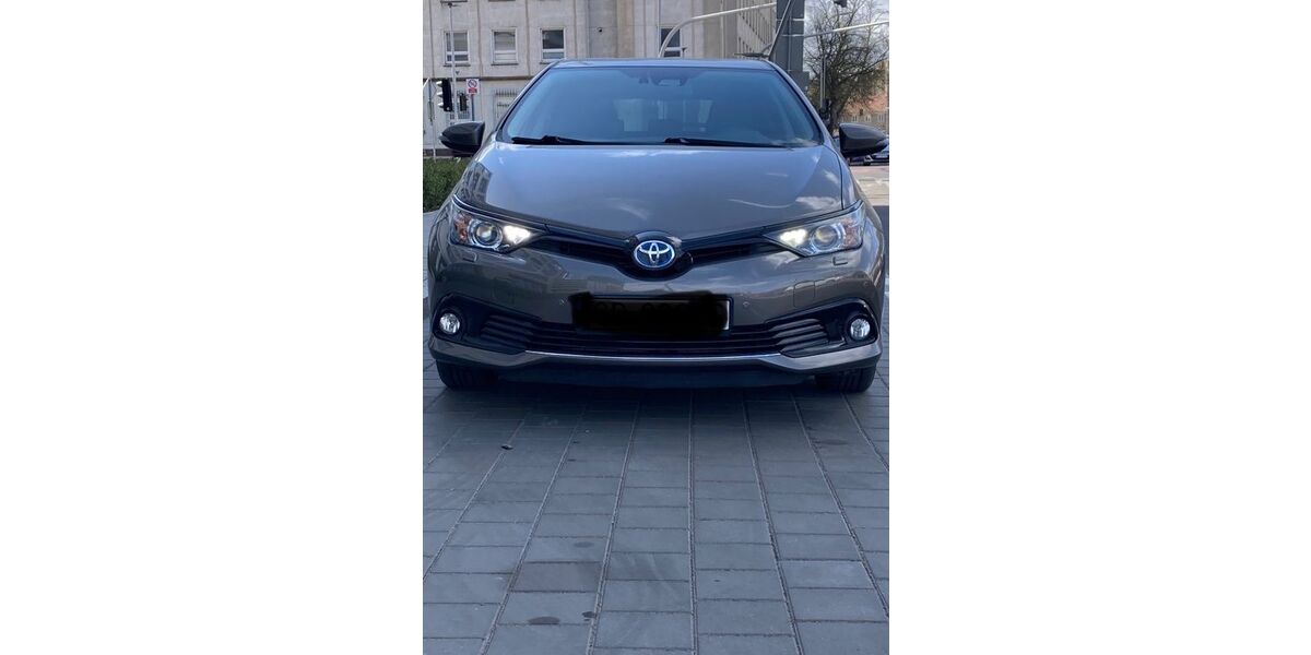Toyota Auris 77.000 km 15.499 &euro; Berlin 12049