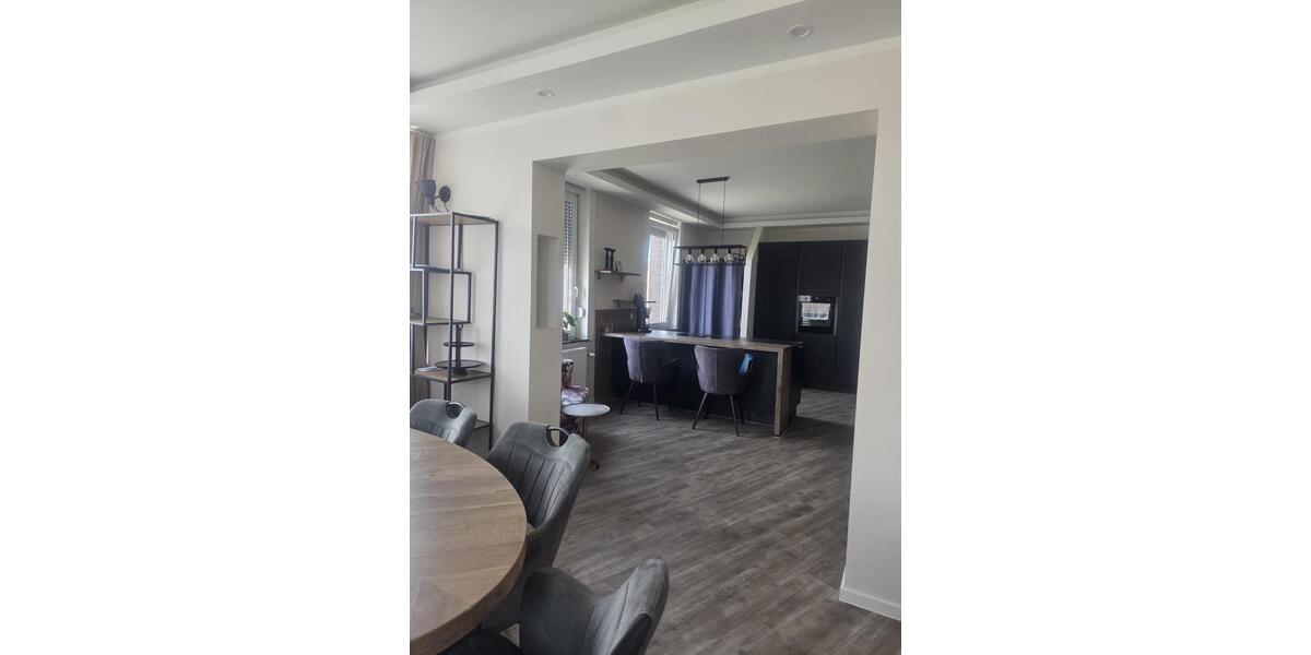 Haus in Grevenbroich 8 zimmer