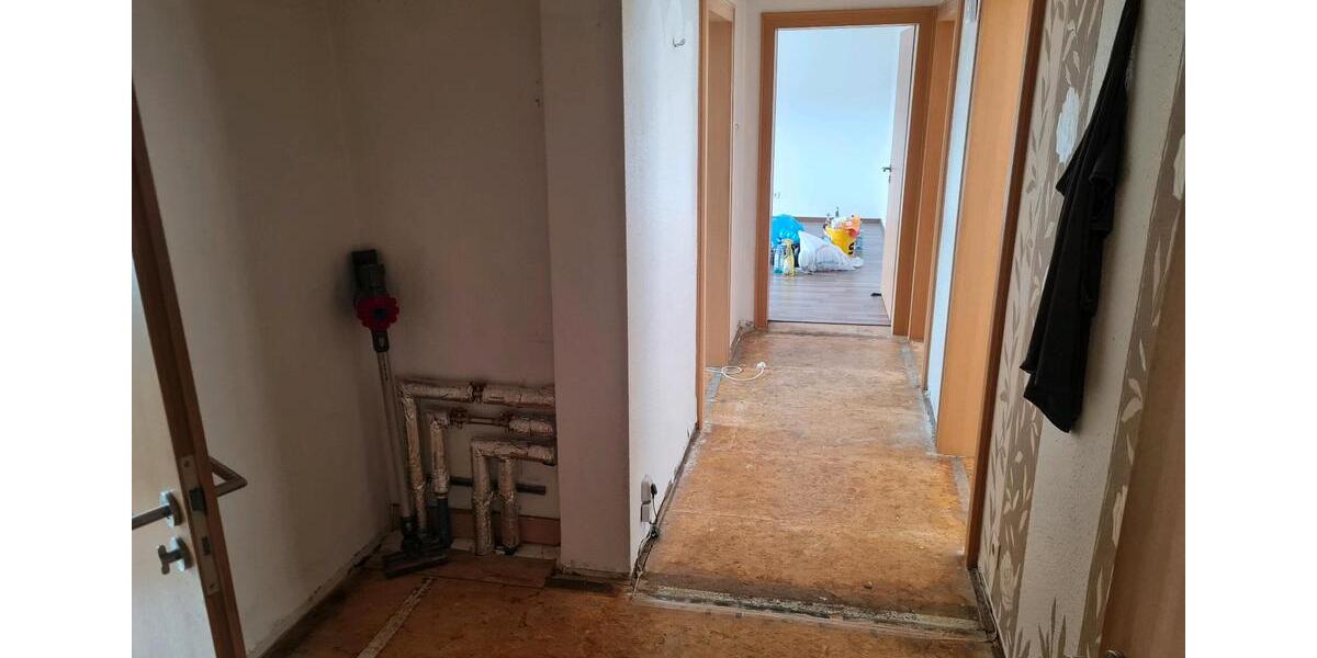 4 Zimmerwohnung in Lohr-Lindig zu vermieten (wird renoviert) zimmer