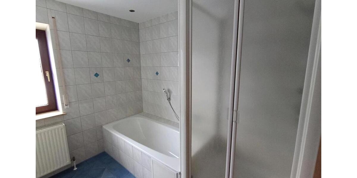 Dachgeschoßwohnung Tann (Rhön) - 3.5 Zimmer, 132 m&sup2;, 1.050&euro; | Angebot:25636441