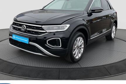 VW T-Roc 12.800 km 29.990 € Markdorf 88677