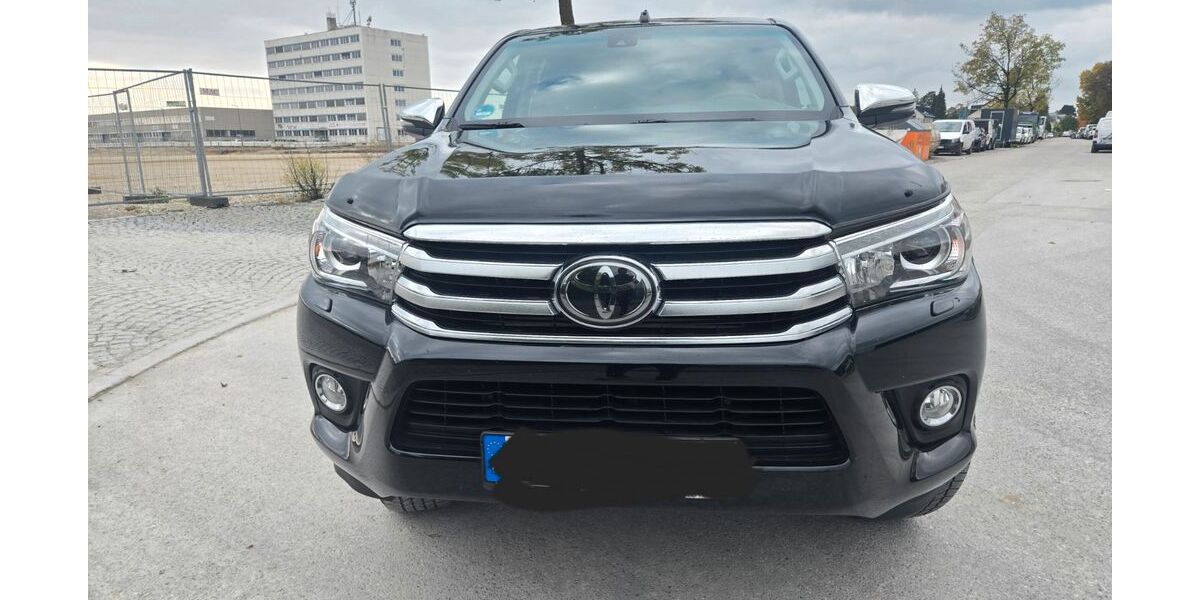 Toyota Hilux 126.071 km 28.000 € München 80999