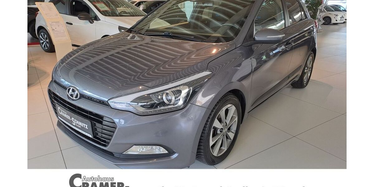 Hyundai i20 76.072 km 9.890 &euro; Wesel 46485