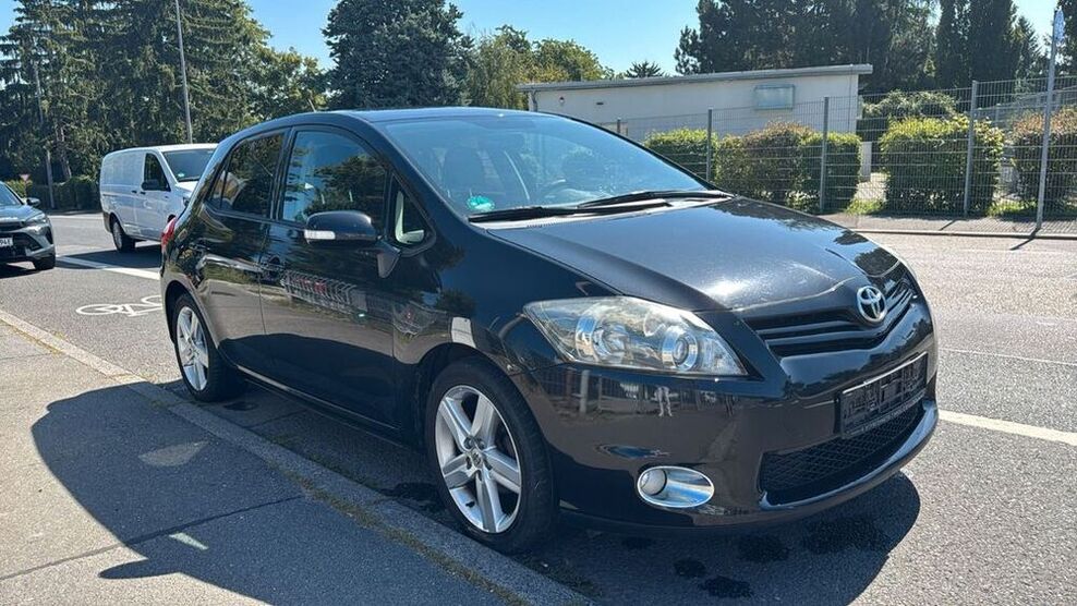 Auris