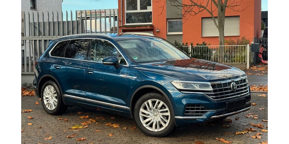 VW Touareg 155.700 km 36.500 &euro; Frankfurt am Main 65933
