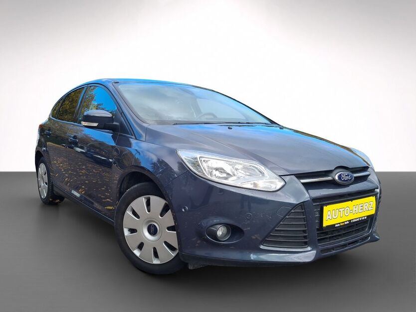 Ford Focus 79.917 km 7.880 € Halle (Saale) 06128