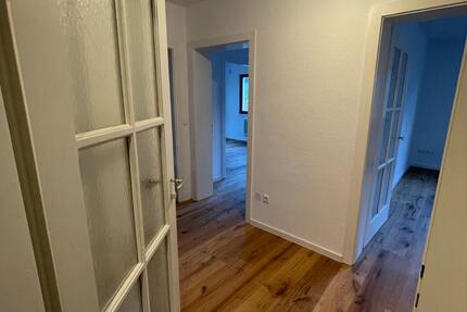 3 Zimmer EG Wohnung incl. Garage 3 zimmer