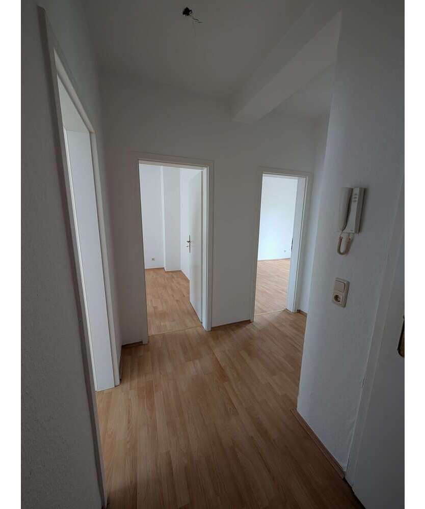 Wohnung zum Mieten in Plauen 240 € 48 m²