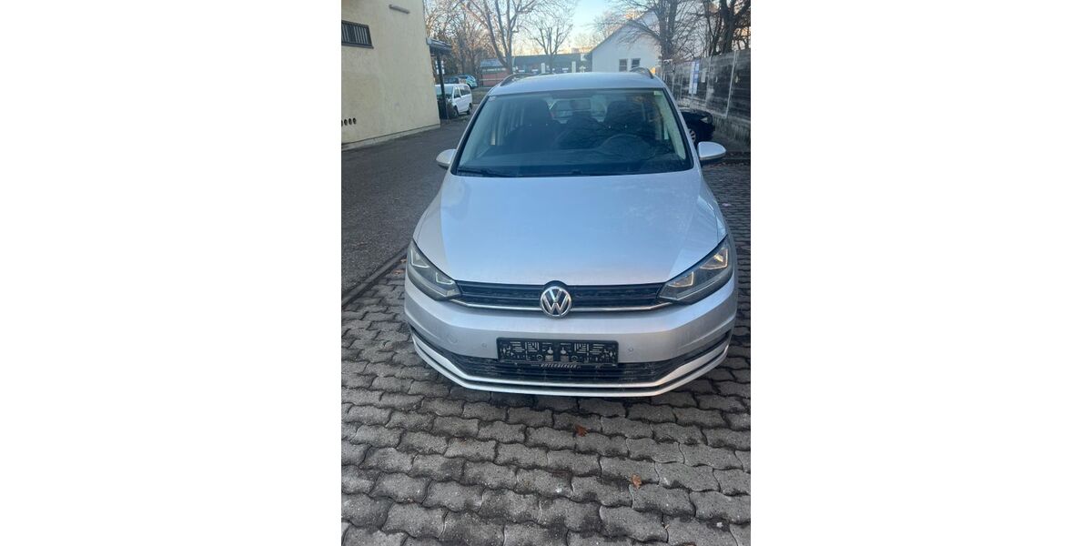 VW Touran 124.765 km 11.950 &euro; Rosenheim 83026