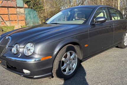 Jaguar S-Type 44.200 km 10.250 &euro; Braak 22145