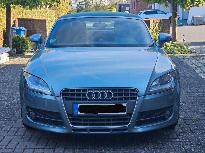 TT