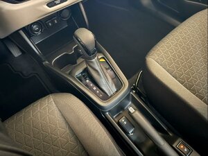 Suzuki Swift 1.2 Dualjet Hybrid Comfort Automatik 1.200 km 21.990 € HAAN 42781