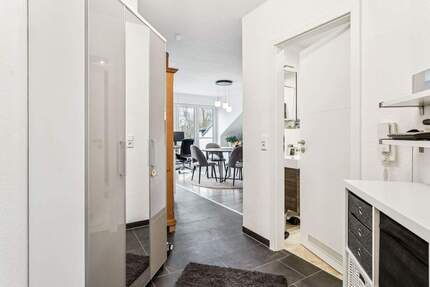 Einziehen & wohlfühlen: Helle 2-Zimmer-Wohnung mit Tiefgarage in Blaustein 2 zimmer