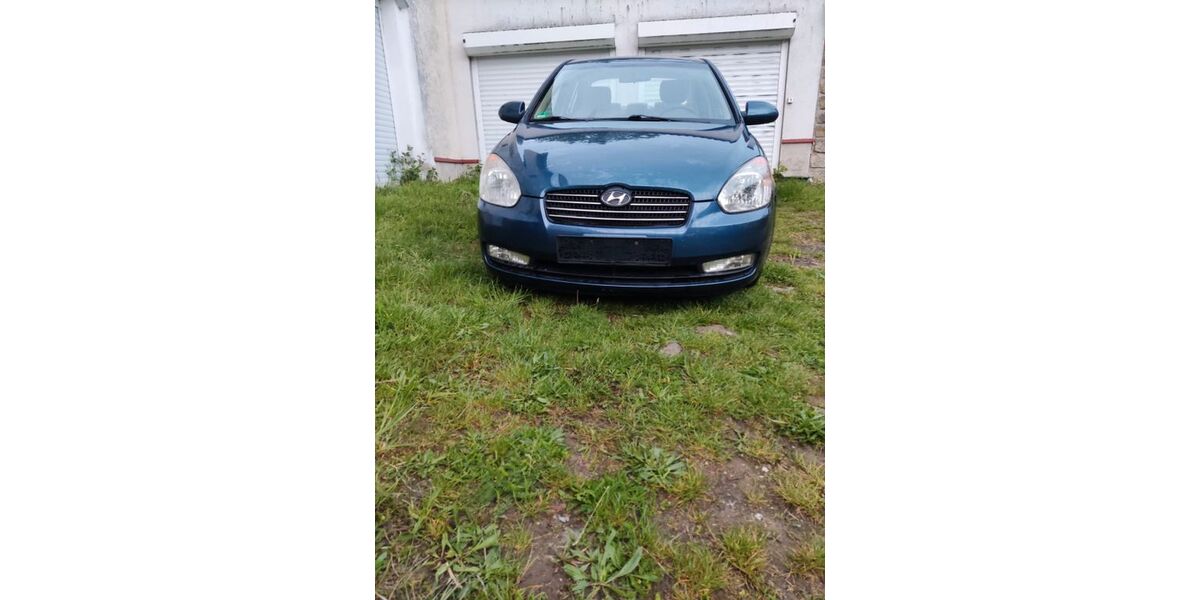 Hyundai Accent 114.000 km 2.200 &euro; Meißen 01662