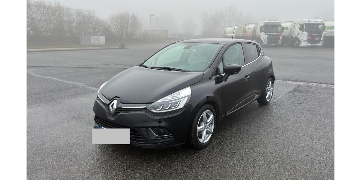 Renault Clio 110.000 km 9.900 &euro; Uelzen 29525