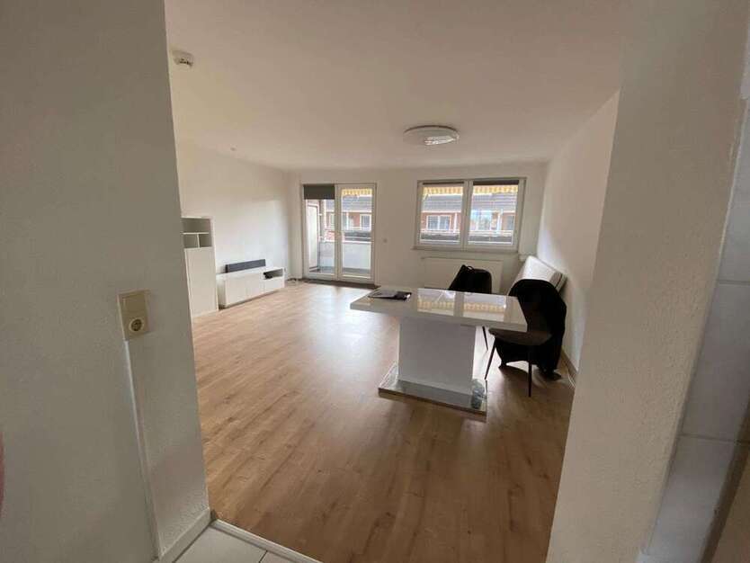 Wohnung zum Kaufen in Schönefeld 177.000 € 54.3 m²