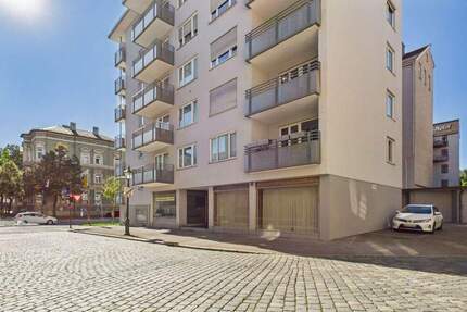 Immobilienpaket mit 3 Einheiten – Wohnung, Büro & Laden auf separaten Grundbüchern 6 zimmer