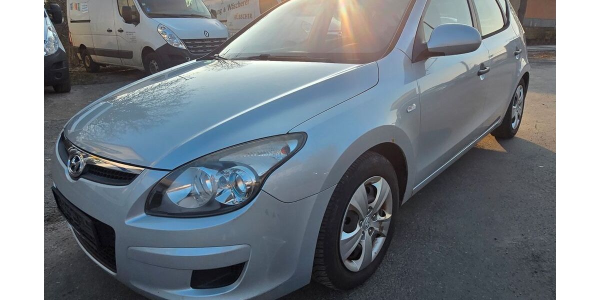 Hyundai i30 187.000 km 2.500 &euro; Hildburghausen 98646