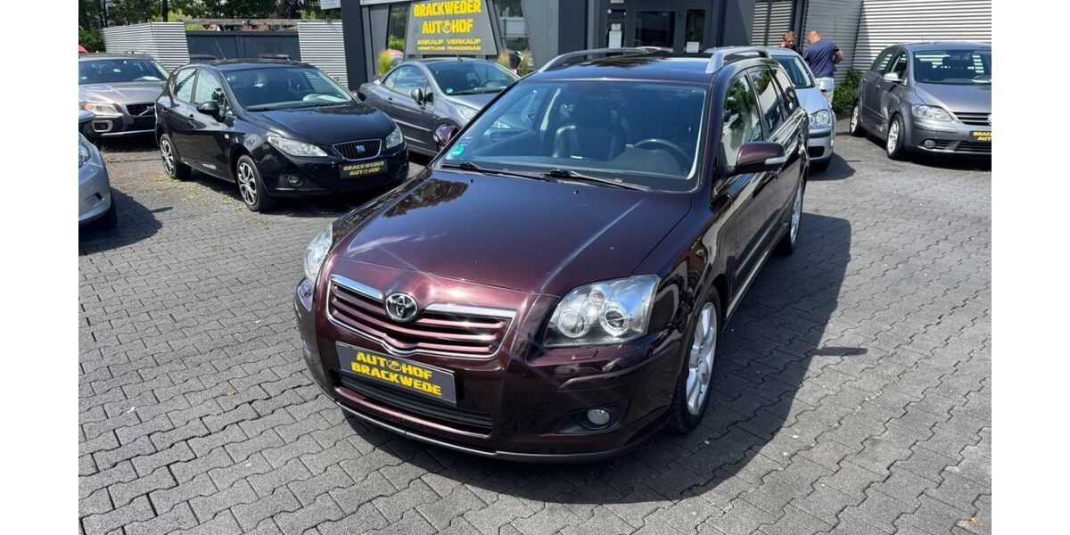Toyota Avensis 163.000 km 6.550 &euro; Bielefeld 33649